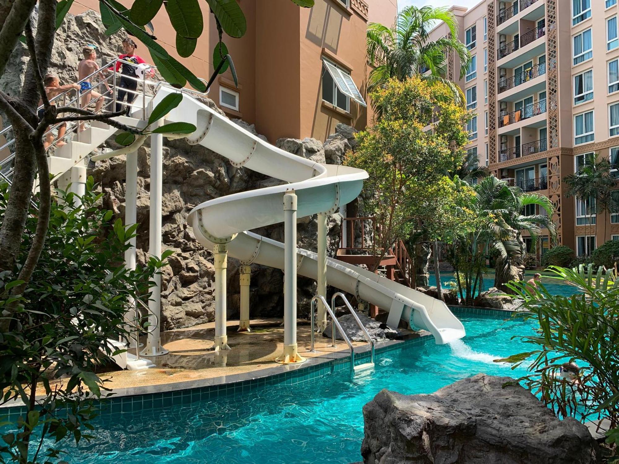 Atlantis Condo Resort Csomtien-part Kültér fotó